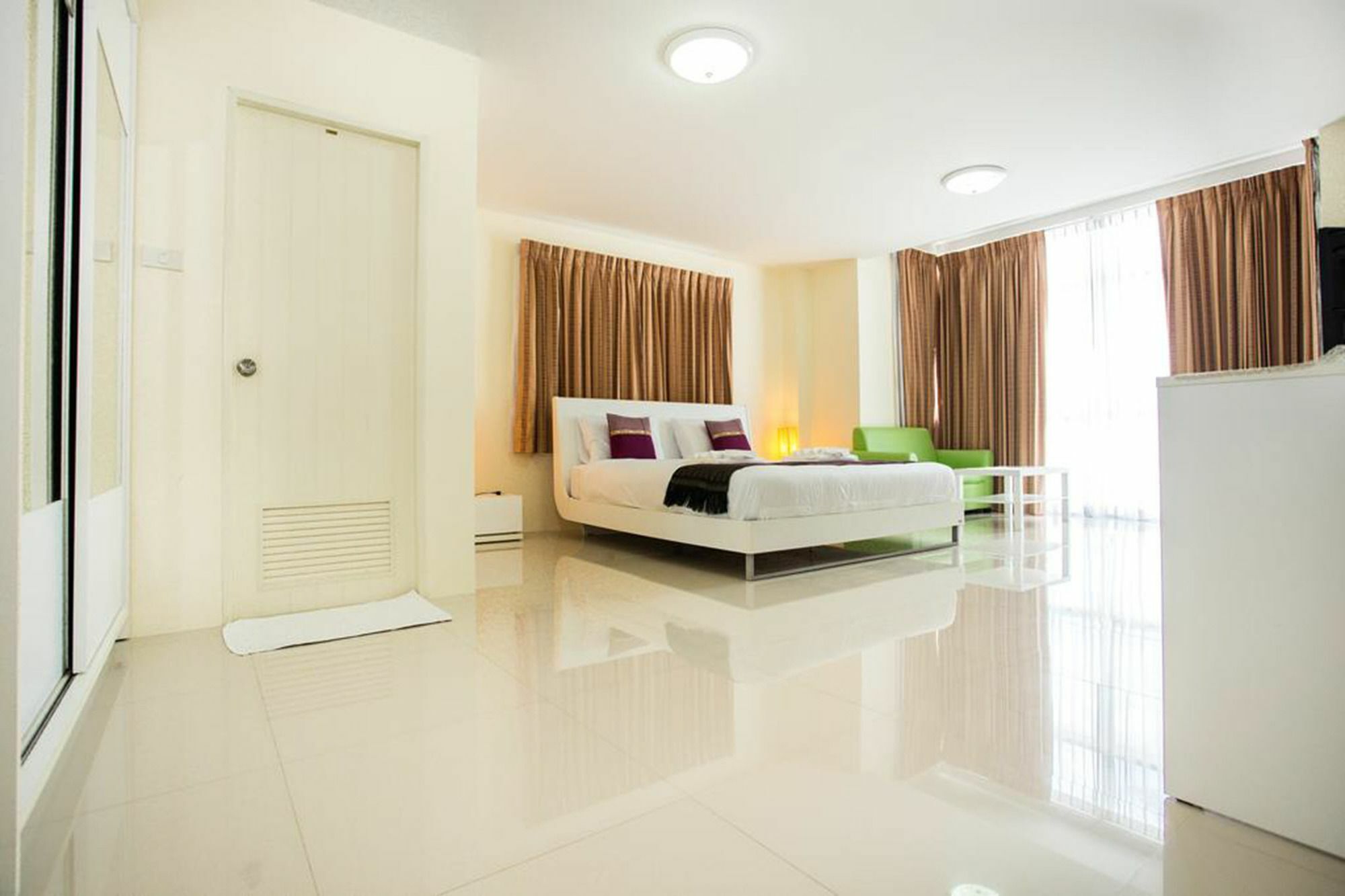 Family Guesthouse Rawai 外观 照片